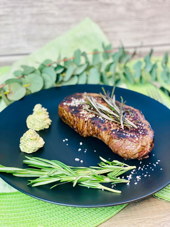 https://www.azafran.de/blog/uploads/Steak-Salz-Rezept-4-web.jpg