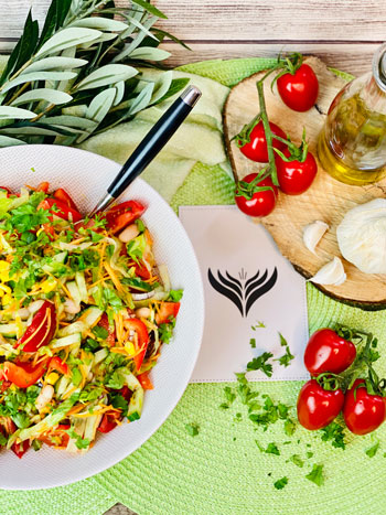 Bunter Sommersalat zum grillen – Rezept